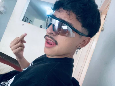 Alan_Del_Reyx a little high jeje Pic 5