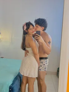 Zoe_And_Dylan_ tender couple Fotka 3