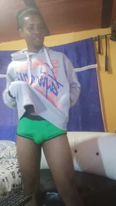 AlejoKhalifa_ kullanıcısının In boxers albümü -  8 fotoğraf