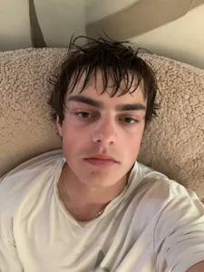 MaxVibee Public Poză 4