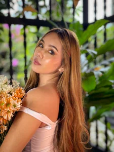 CarolineGraceX Spring vibes Pic 3