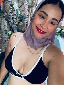 Discover my most flirtatious side. 👀😍 de ShanaJamil Foto 3