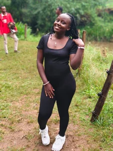 Ebony_Bree Public  4টি ছবি