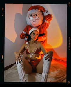 Goddess-Love-のMerry Christmas,thank you for your support….i love you all, thank you❤️‍🔥の 3枚の写真