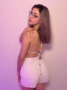 Naomi_MIki Public Bilde 6