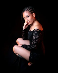 tony_and_sophia Sophia, elegant Pic 2