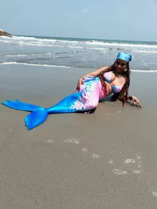 SashaMacgregor Let me be your mermaid this Halloween 👻🎃 Pic 3