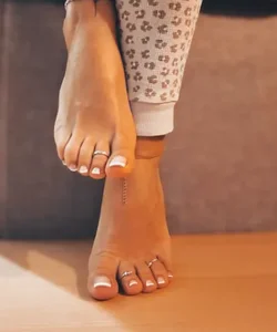 Your cock between my feet fingers 💦🍆 de Ivon_C  Imagens