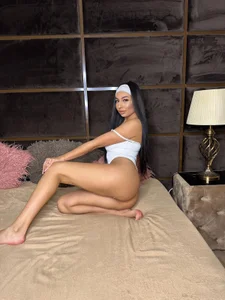 AvaKinsley_ 🤍 Pic 3