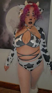 GoddessVelvetVixen Bitch I’m a Cow Foto 2