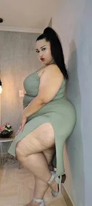 Clarigil Do you like it better with the dress or without it? 🔥🔥 зображення 7