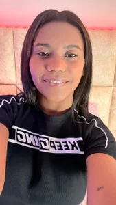 IsabelaRomanPublic图片