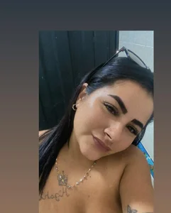 adriana_foxxxyのPublicの 5枚の写真