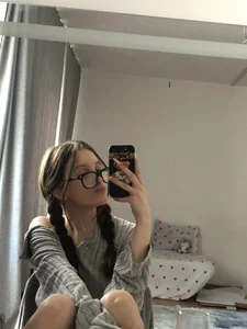 LisaBoddy First Time on Cam Immagine 