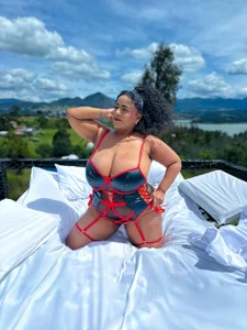 ariadna_cooper Valentine's Day Pic 3