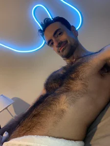 HairybutHorny BLUE LIGHTS Foto 4
