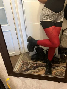 Alina_Mills Someday I'll buy new tights XD slika