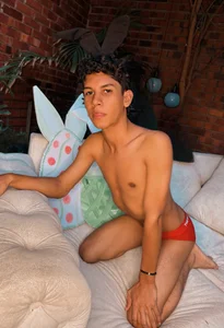 Taylorr_junior_: Happy Easter❤️ ( фото)