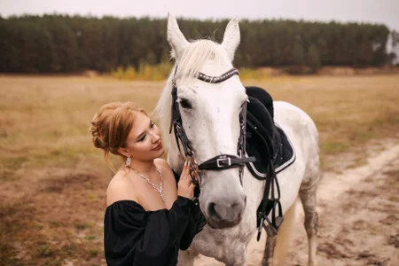 LunaHouston kullanıcısının a princess on a white horse albümü -  fotoğraf