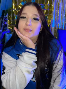 AishaBrown__ Public Foto 5