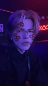 evan_reinhart more of me Foto 5