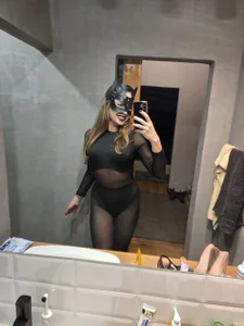 FollowYourSin: Public ( 7 фото)