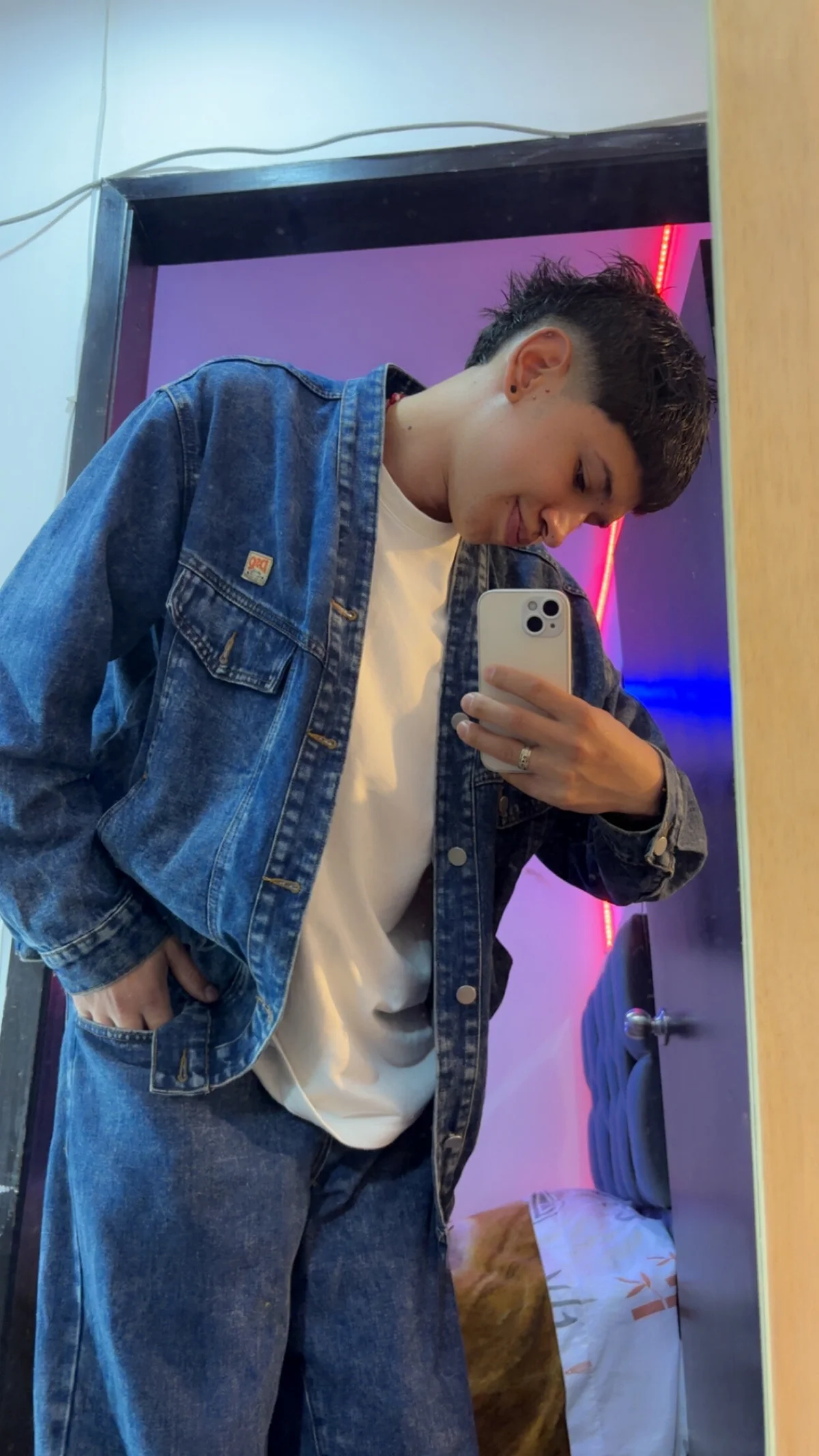 Twink_daren 님의 트렌드 중인 사진  3927개