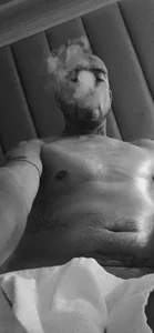 nakedtony81 Public Foto 6