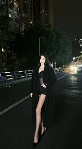 Public od YUEYUE-22  8 snímek