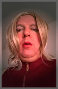 Owned cunt de simone_xdressing  4 photos