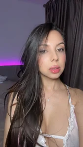 IzyDiamond Public Poză 5