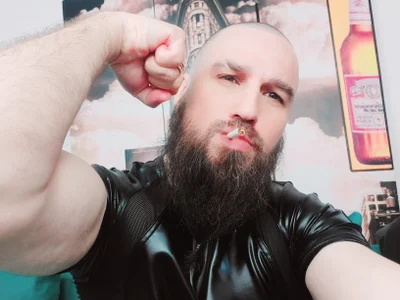 ArmandoSteel4u I am here for you! Domination, cum, smoke, leather or any other fantasy just ask! Hình 3
