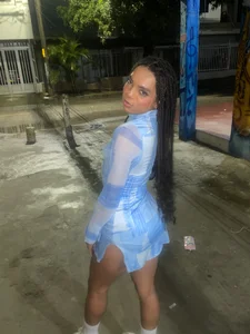 Kendall_Moon26 Public  4. fénykép