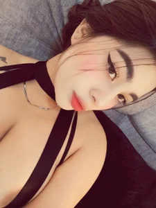 Danna_adams01🫦🫦图片