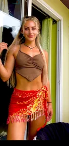 Elsa_24 Public Pic 8