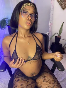 Black_girl3の🥰The black color that looks so good😈の 7枚の写真