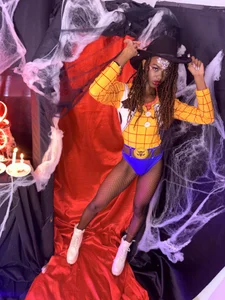Riri_Blonde10 Naughty Ebony Cowgirl Poză 8