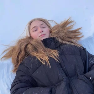 JosetteWeakly Public Billede 2