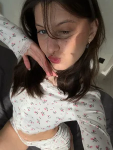 LouiseChavez flawless 圖片 5