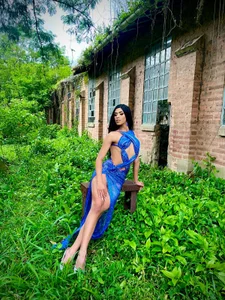 GIAglowing misss Pic 2