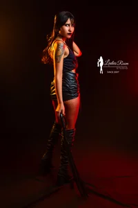 NAILAHARDのYour goddess Naila🔥の 3枚の写真