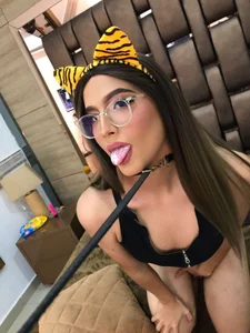 Emmy-Sofia YOUR CAT BB Pic 2