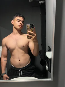 RyanSalvatoree Public Pic 2