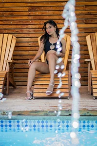 Witney_xxx Public Immagine  3