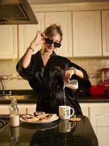 MaryDeniro in the chef kitchen зображення 2