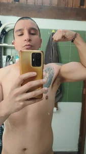 Hi od Floyy420  snímek