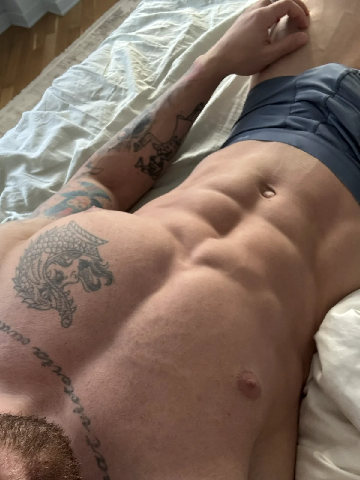 Karlos_Ripped_ Trendy obrázky 2959