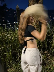 alysa_g_ Public Gambar 5