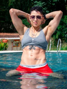 ZoeGrey A little bit of me 💫 صورة واحدة|ZoeGrey A little bit of me 💫 صورتان|ZoeGrey A little bit of me 💫  4 صور|ZoeGrey A little bit of me 💫  4 صورة