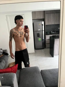 Jhoan_Bigcock99 Alone For You Pic 3